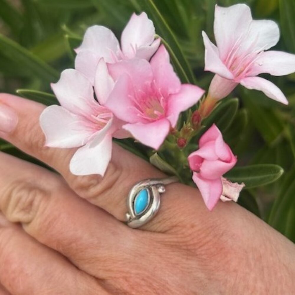 925 SILVER Native American Petite Blue Stone RING